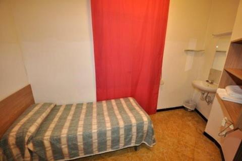 Hostal Can Blanco Sarriá de Ter Rom bilde