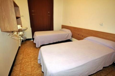 Hostal Can Blanco Sarriá de Ter Rom bilde