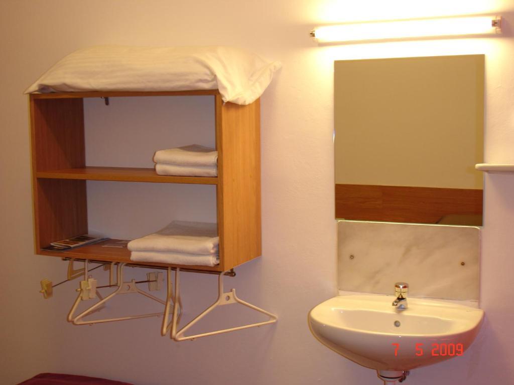 Hostal Can Blanco Sarriá de Ter Eksteriør bilde
