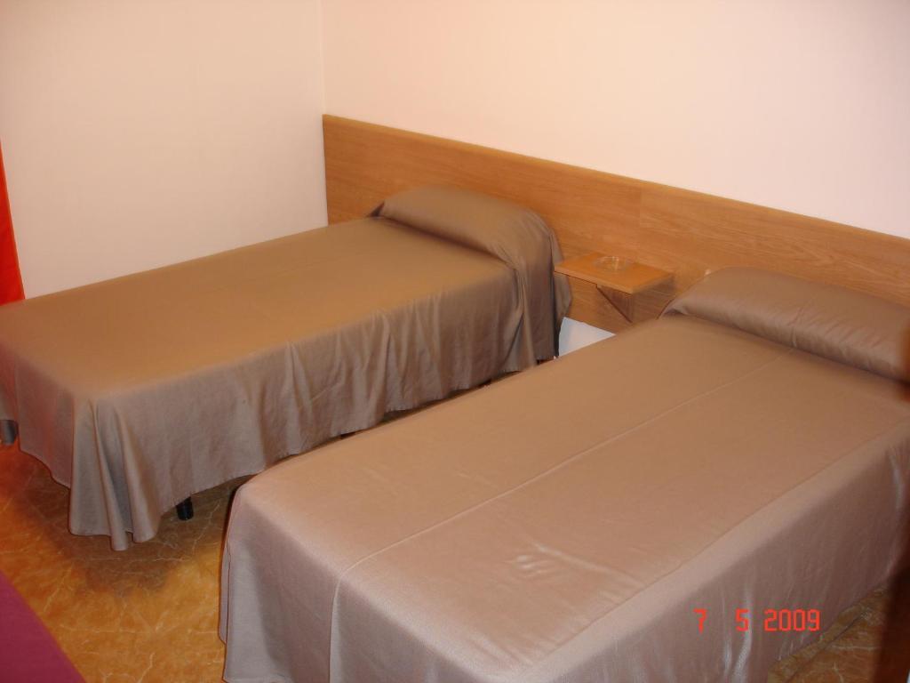 Hostal Can Blanco Sarriá de Ter Eksteriør bilde