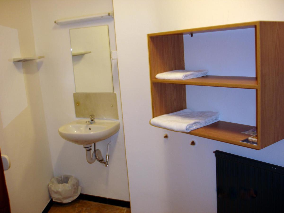 Hostal Can Blanco Sarriá de Ter Eksteriør bilde